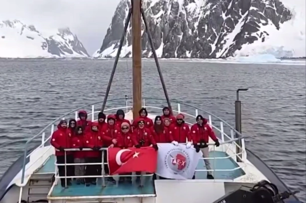 Türk Bilim İnsanları Antarktika’da 15 Araştırma Projesini Tamamladı